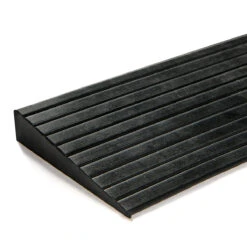 Tapered Granuflex Rubber Gym Mat Edge - 20mm (1000mm X 100mm)