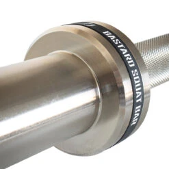 Bastard Squat Bar, 35mm/25kg – Fully Knurled -Strength Shop SHOP BAR BAST SQUAT FULLKNURL 35MM 3