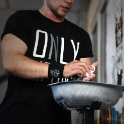 Magnesium Carbonate Chalk - Case Of 4 Blocks 14 Magnesium Carbonate Chalk - Case Of 4 Blocks -Strength Shop SHOP CHALK 4 BLOCKS 3