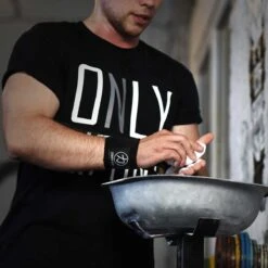 Magnesium Carbonate Chalk - Case Of 8 Blocks -Strength Shop SHOP CHALK 8 BLOCKS 6