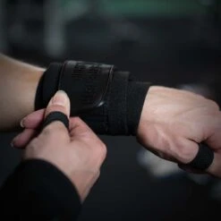 Stealth Black Wrist Wraps – Medium, 30cm/60cm Or 90cm, IPF Approved -Strength Shop WRIST WRAPS HEAVY STLTH AS 2 3b8480c0 bdd5 4186 93b0 2ec1de9feaa4